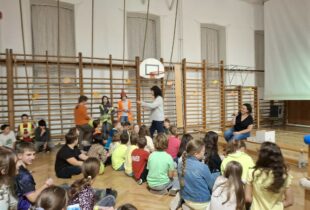 590075988_1304067308190375_4165803215034554087_n